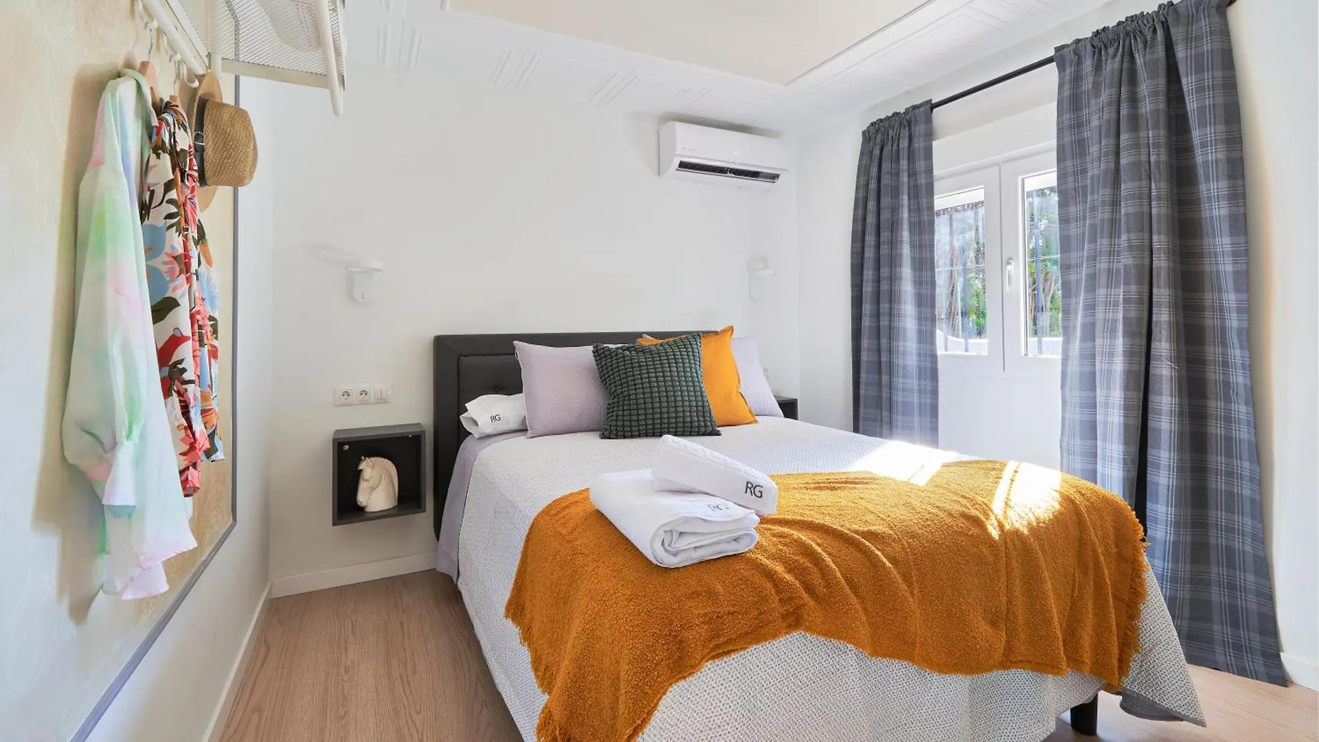 Konukevi Rg Duque De Aveiro Otel Málaga İspanya